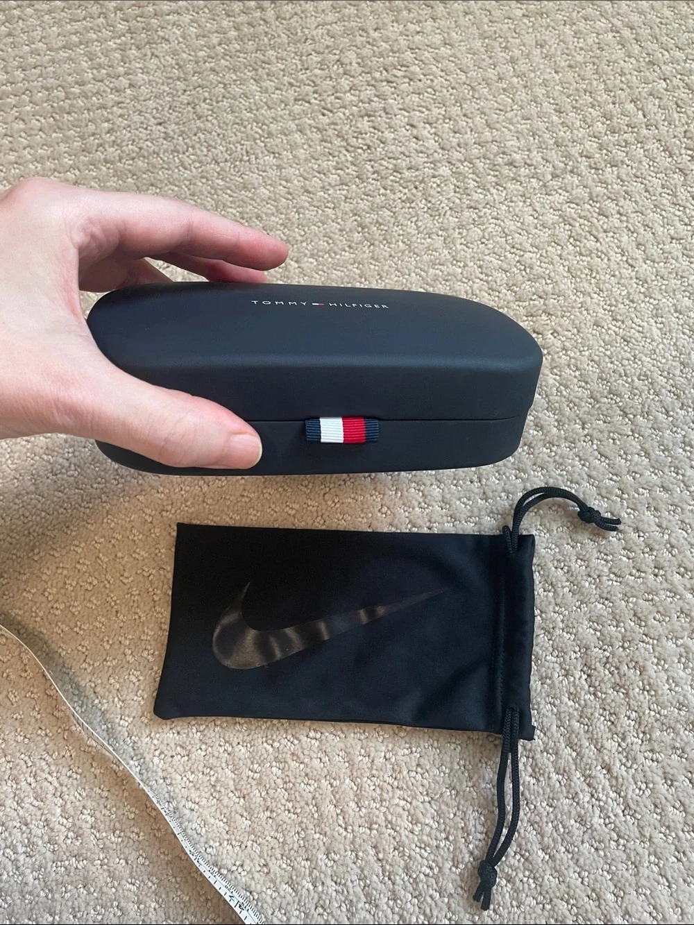 🖤 5/$25 Tommy Hilfiger Navy Eyewear Case with Black Nike Drawstring Pouch